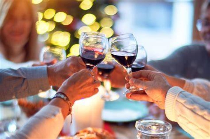 The Ultimate Guide to the Meaning of Toasting: A Comprehensive Exploration